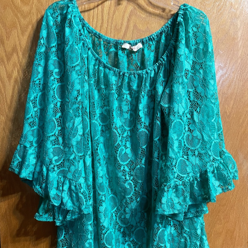 Emerald Green lace top